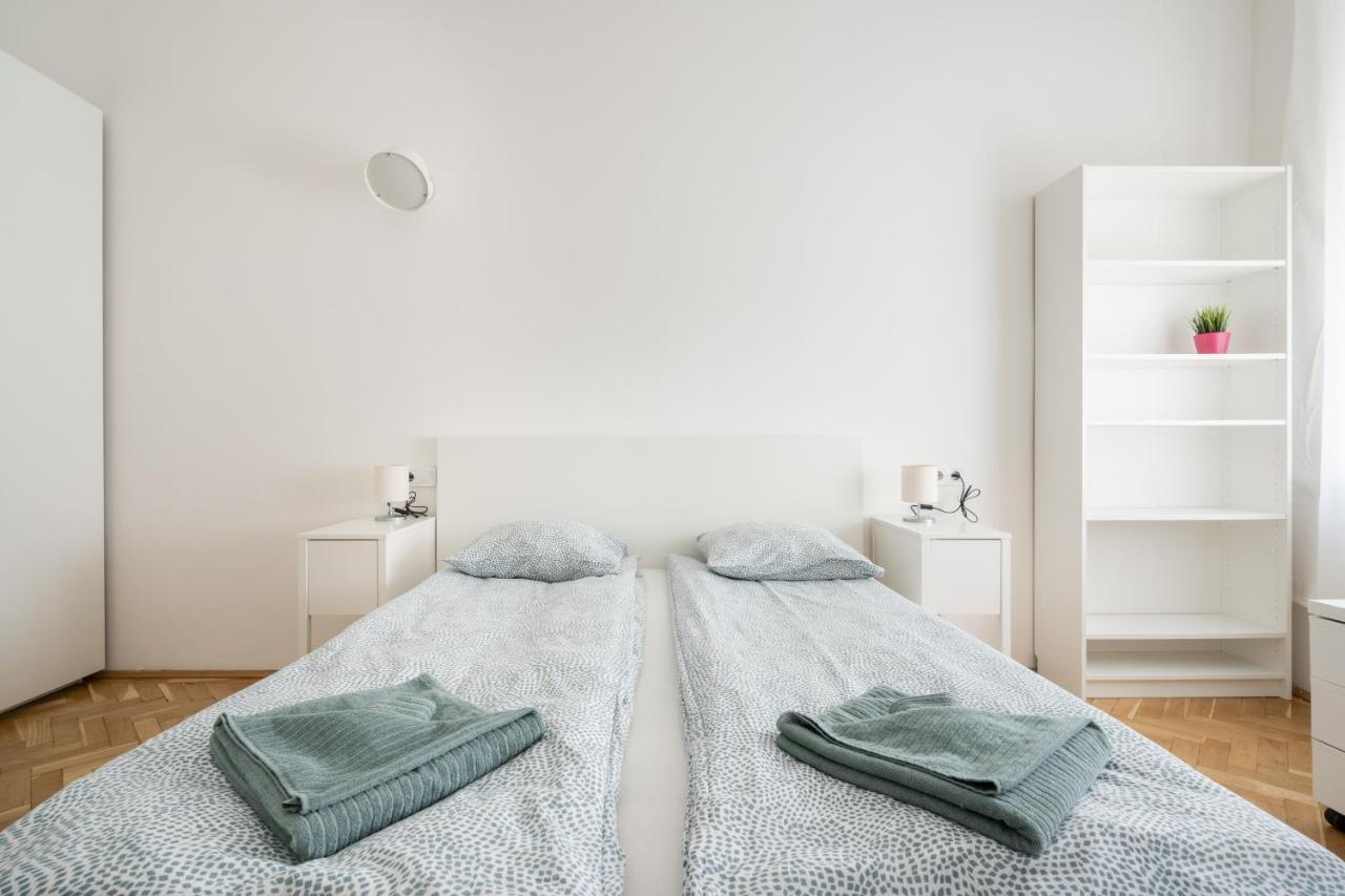 W24- Boutique Apartments, Best Location. By Bqa Будапеща Екстериор снимка